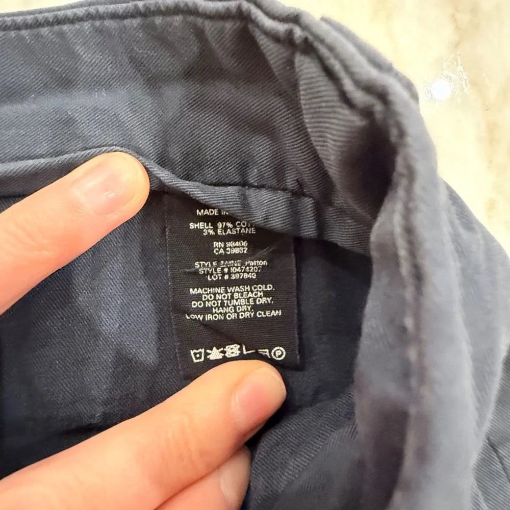 Theory Men's Chino‎ Flat Front Pants; Navy Blue; Size 33 x 30